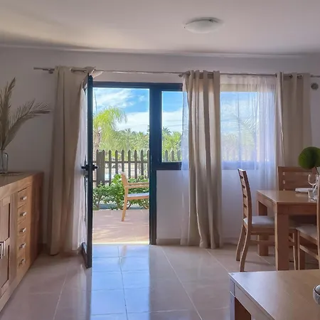 Colibri House By Holidays Fuerteventura * Коральео